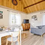 Lumineux Avec Grand Jardin Et Parking Prive A - Fr-1-788-55 * Merville-Franceville-Plage