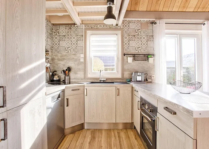 Lumineux Avec Grand Jardin Et Parking Prive A - Fr-1-788-55 Chalet Merville-Franceville-Plage