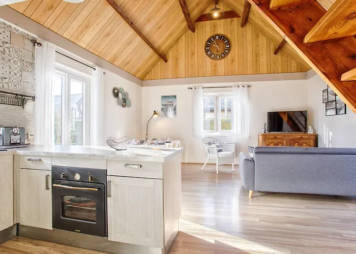 Lumineux Avec Grand Jardin Et Parking Prive A - Fr-1-788-55 Merville-Franceville-Plage