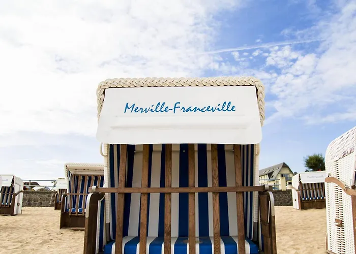 Chalet Lumineux Avec Grand Jardin Et Parking Prive A - Fr-1-788-55 Merville-Franceville-Plage